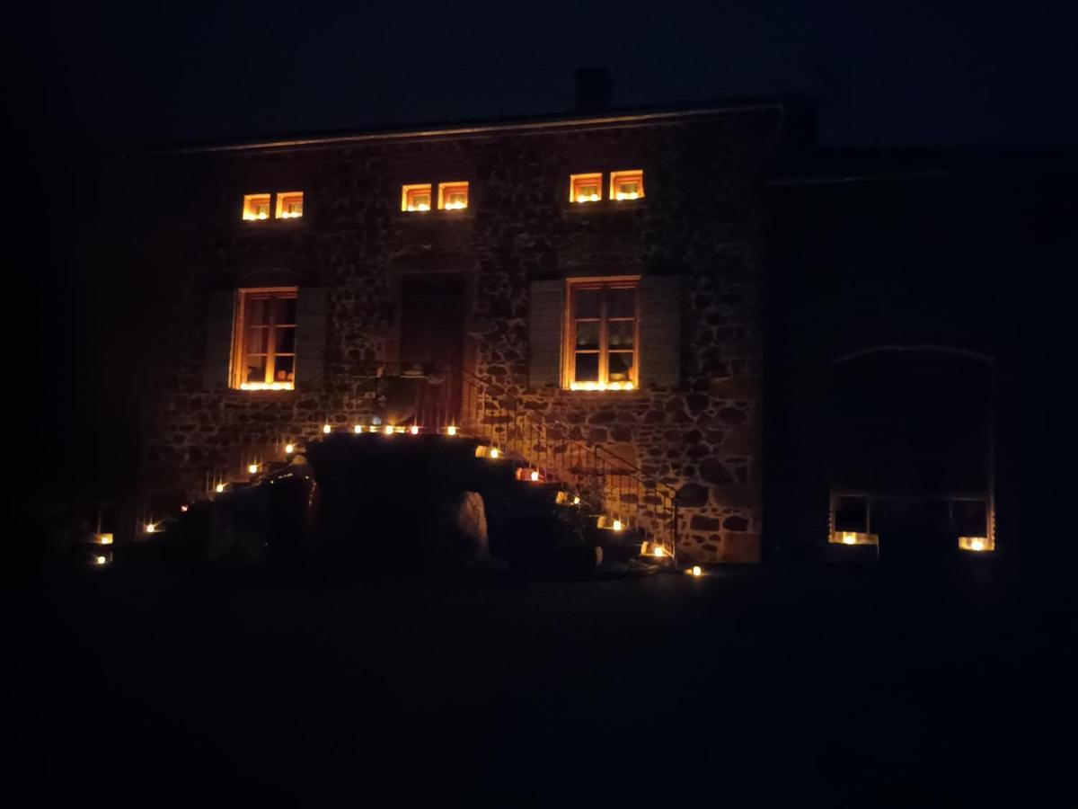 Domaine De La Poyat Bed & Breakfast Légny Екстериор снимка